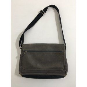 FOSSIL Leather Messenger Bag Gray Flap Magnetic Closure Lots of Pockets Unisex